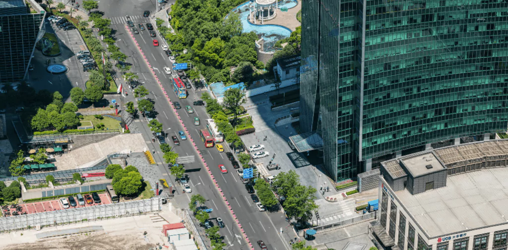 Shanghai shot with 24.9 Billion Pixel