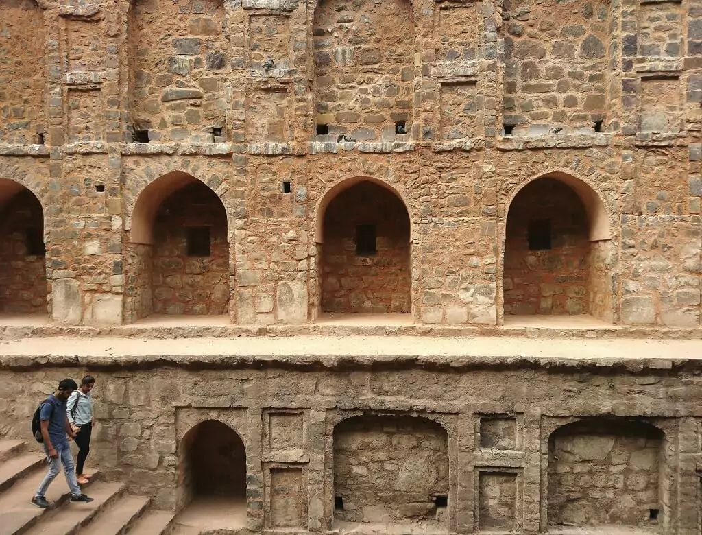 agrasen ki baoli photos